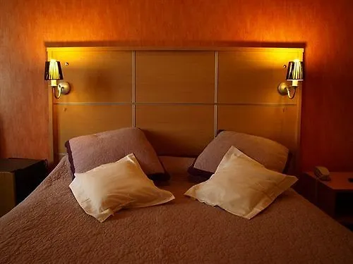 Hotel Mary's *