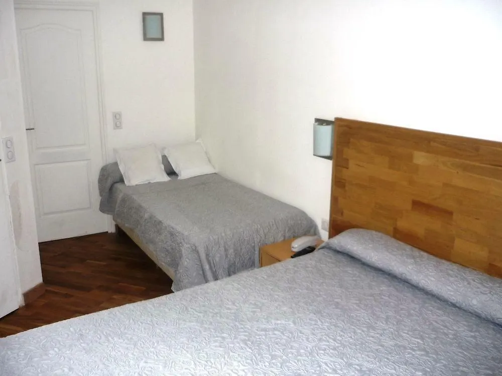 Mary's Hotel *
